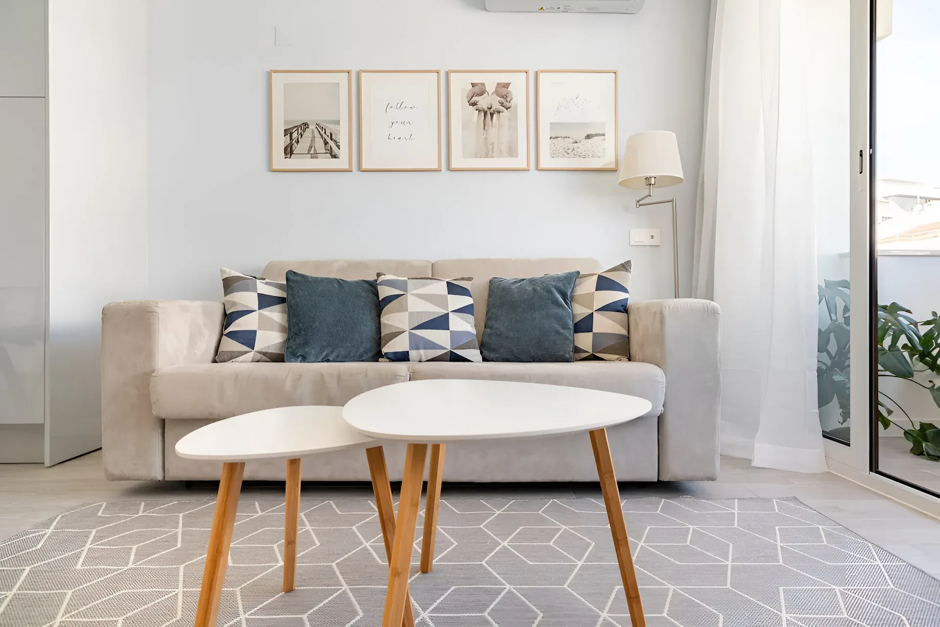 Timeless Beach I — interior 7
